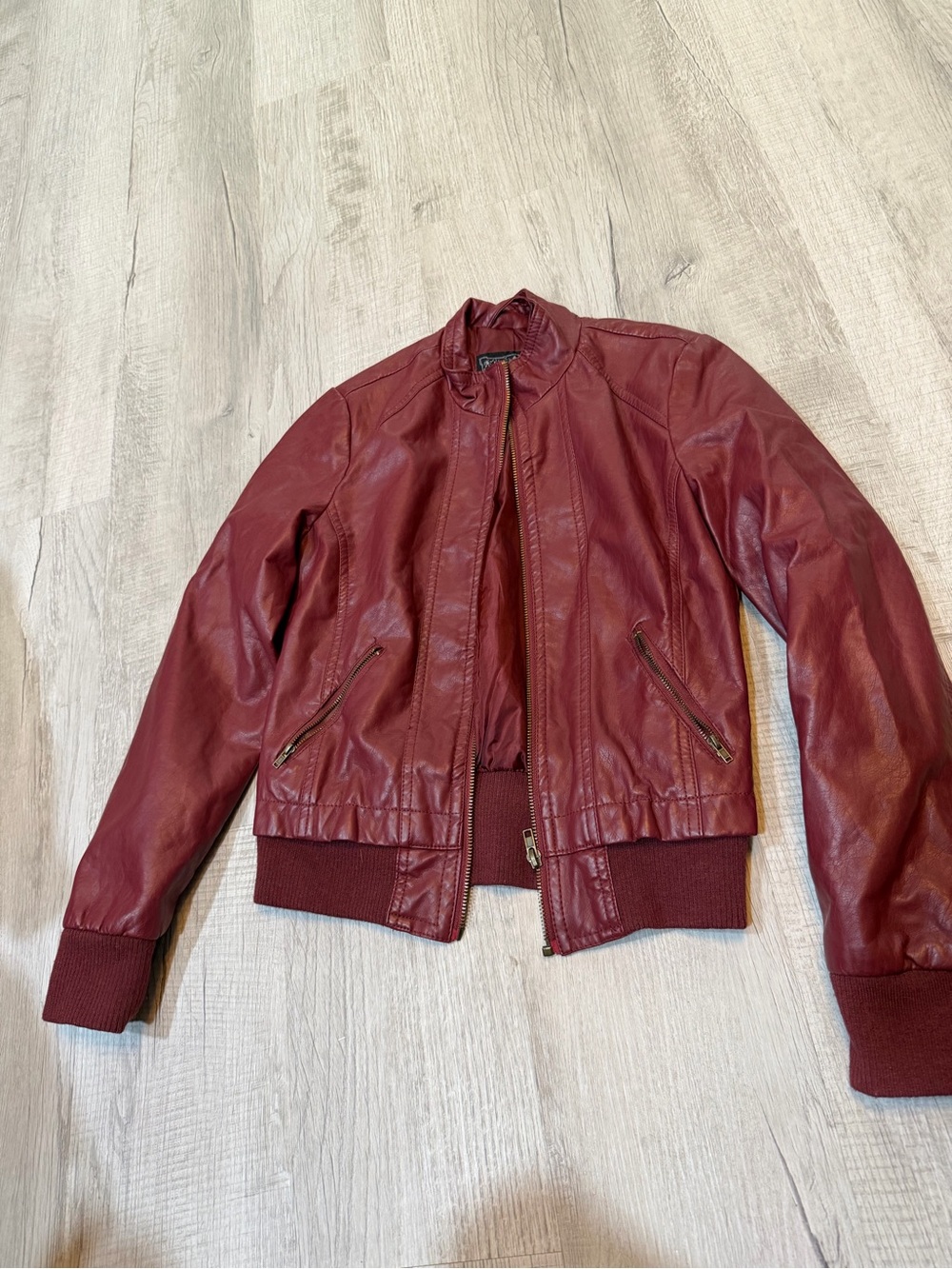 Women's Burgundy Vintage leather jacket